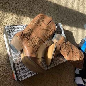 Brand New Very Volatile Taupe Cowgirl Boots